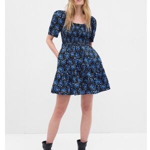 Puff Sleeved Smocked Floral Mini Dress